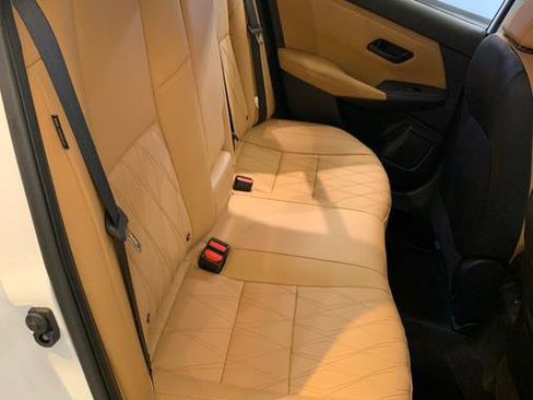 Used 2024 Nissan Sentra SV w/ SV Premium Package image 47