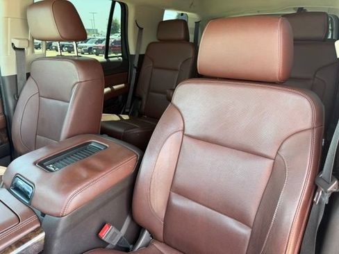 Used 2018 Chevrolet Tahoe Premier AWD/4WD image 11