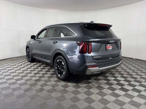 Certified 2024 Kia Sorento S image 14