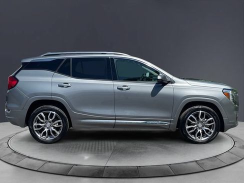 Used 2023 GMC Terrain Denali AWD/4WD image 6