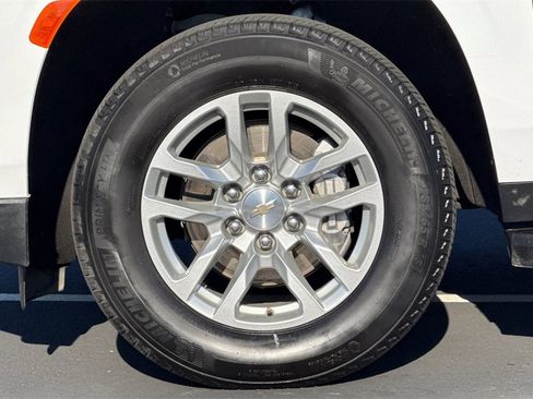 Used 2024 Chevrolet Tahoe LT image 14