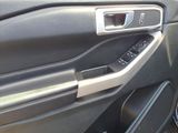 Certified 2022 Ford Explorer XLT image 5