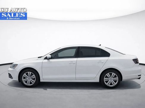 Used 2017 Volkswagen Jetta S image 8