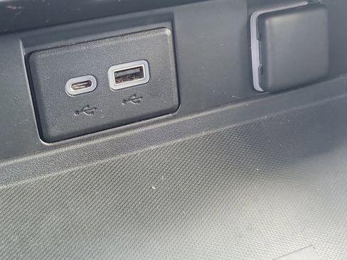 Used 2021 Chevrolet Suburban Z71 w/ Rear Media and Nav Package image 20