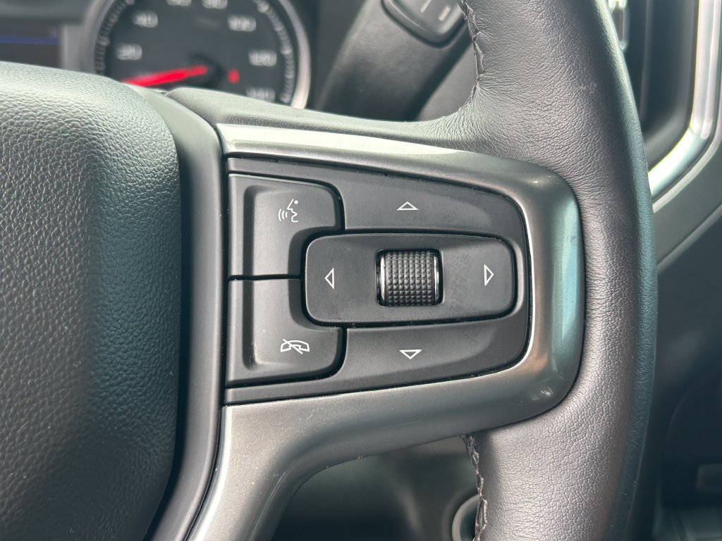 Used 2022 Chevrolet Silverado 1500 RST AWD/4WD image 17