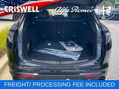 New 2025 Alfa Romeo Stelvio Sprint image 9