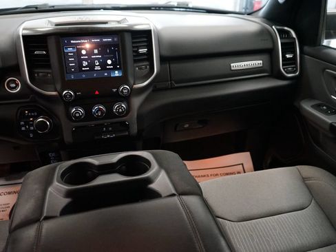 Used 2022 RAM 1500 Big Horn AWD/4WD image 10