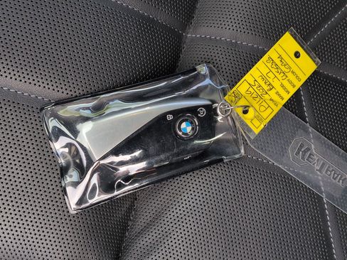 Used 2025 BMW i7 xDrive60 w/ Executive Package image 36