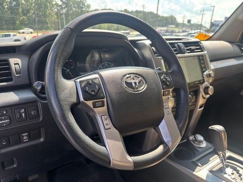 Used 2020 Toyota 4Runner SR5 Premium w/ Moonroof Package AWD/4WD image 12