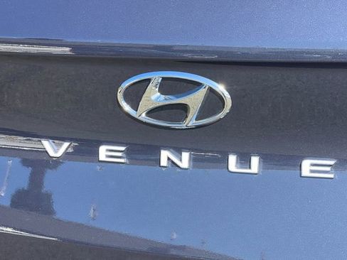 New 2026 Hyundai Venue SEL image 9