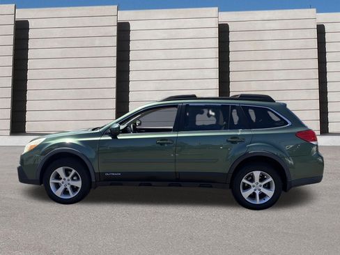 Used 2014 Subaru Outback 2.5i Premium AWD/4WD image 2