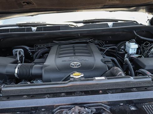 Used 2017 Toyota Tundra SR5 RWD image 26