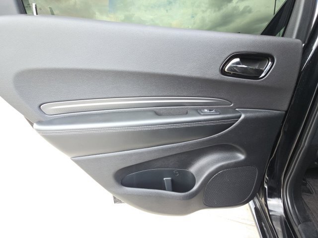 Used 2022 Dodge Durango GT RWD image 21
