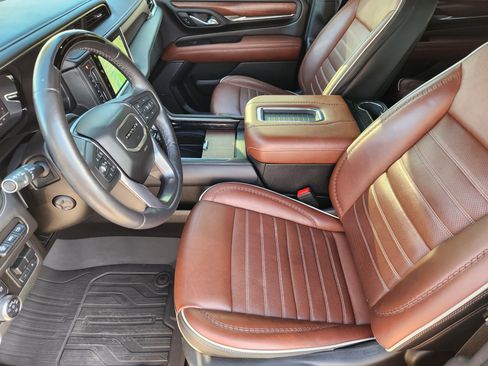 Certified 2023 GMC Yukon XL Denali Ultimate image 13