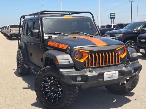 Used 2018 Jeep Wrangler Unlimited Sport AWD/4WD image 1