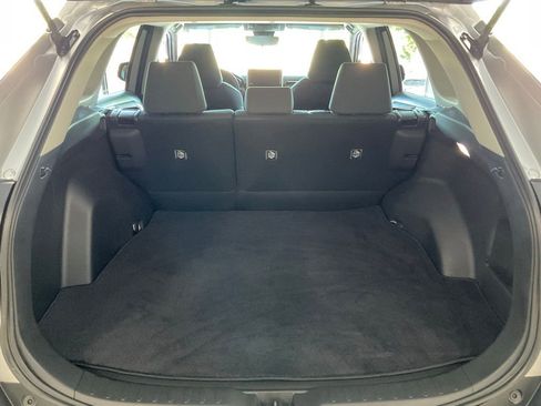 Used 2025 Toyota RAV4 LE AWD/4WD image 23