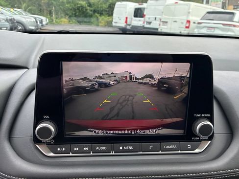 Certified 2026 Nissan Rogue SV AWD/4WD image 21