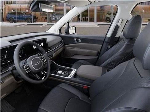 New 2026 Kia Carnival SX image 98