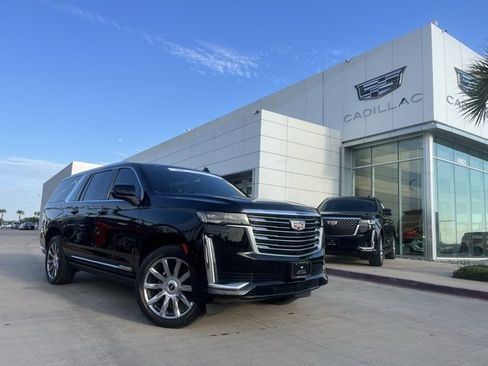 Used 2022 Cadillac Escalade ESV Premium Luxury Platinum image 1