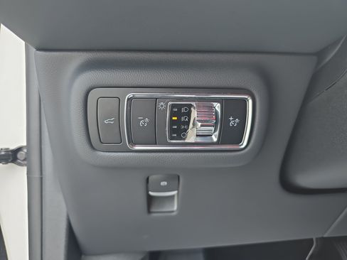 Used 2024 Lincoln Nautilus Premier w/ Equipment Group 102A AWD/4WD image 26