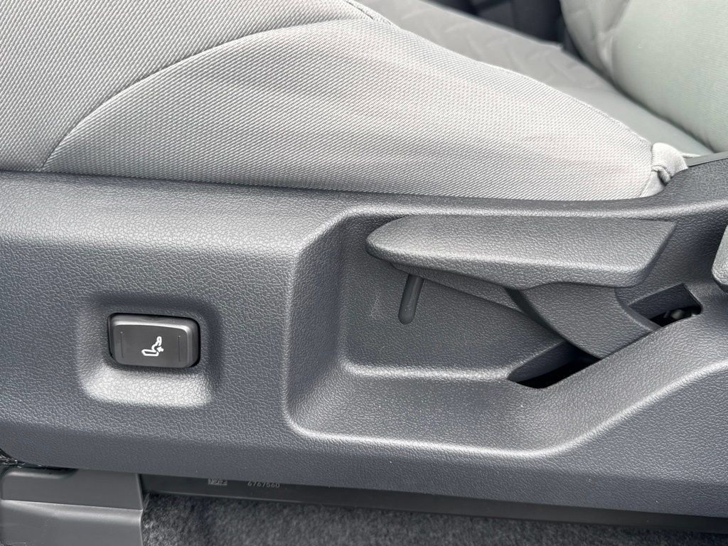 New 2026 Toyota Tacoma SR5 RWD image 21
