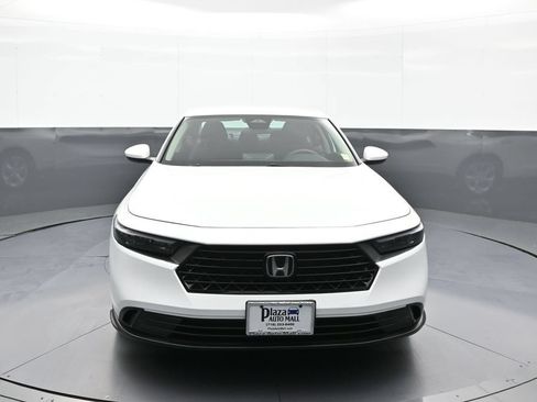 Certified 2023 Honda Accord LX image 2