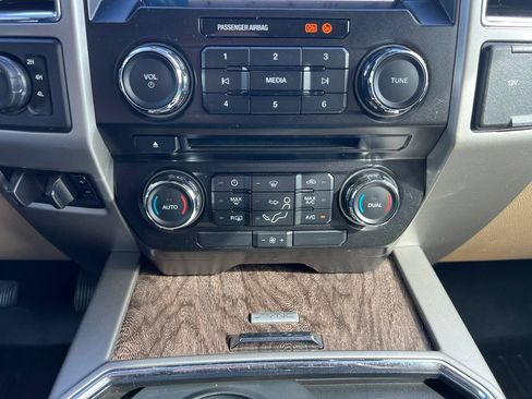Used 2017 Ford F350 Lariat w/ Chrome Package AWD/4WD image 29
