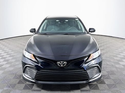 Used 2021 Toyota Camry LE image 2