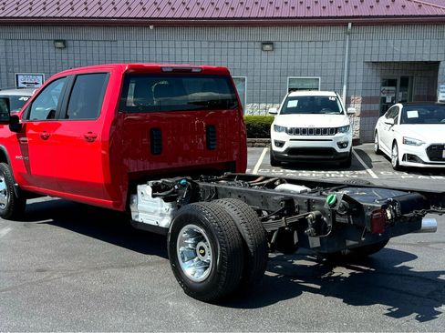 Used 2021 Chevrolet Silverado 3500 LT w/ Convenience Package image 3