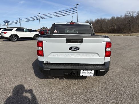New 2026 Ford Maverick XLT w/ XLT Luxury Package FWD image 4