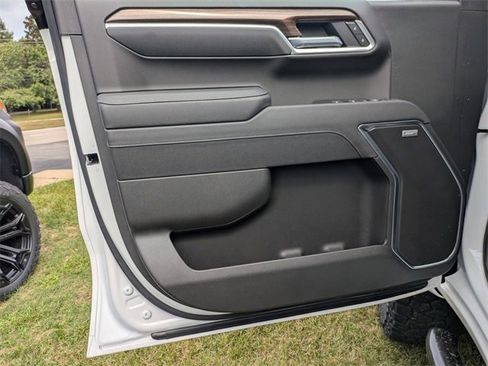 New 2025 Chevrolet Silverado 1500 RST image 8