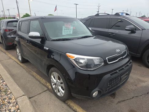 Used 2014 Kia Soul + w/ Primo Package FWD image 1