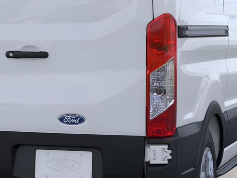 New 2026 Ford Transit 250 Low Roof image 21