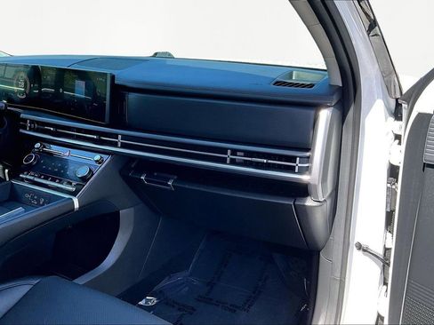 Used 2025 Hyundai Santa Fe XRT AWD/4WD image 17