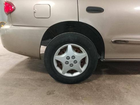 Used 2004 Chevrolet Cavalier Sedan w/ Preferred Equipment Group FWD image 13