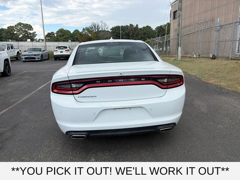 Used 2023 Dodge Charger SXT RWD image 5