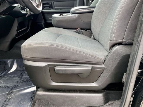 Used 2024 RAM 2500 Tradesman w/ Convenience Group AWD/4WD image 34