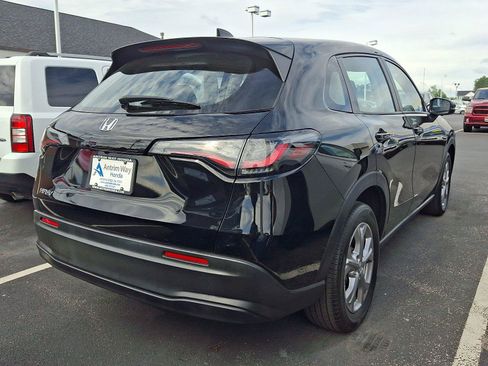 Used 2024 Honda HR-V LX image 5