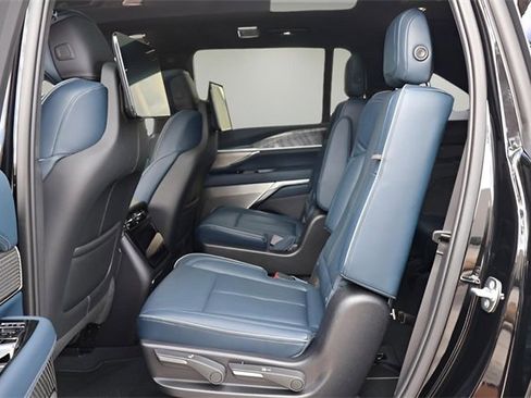 New 2025 Cadillac Escalade IQ Sport 2 w/ LPO, ONYX Package image 16