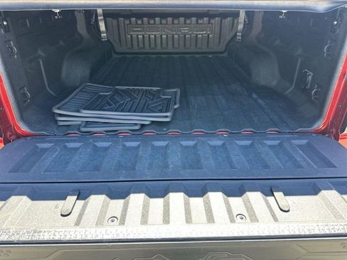 Used 2024 GMC Canyon Denali image 26