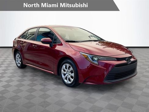 Used 2024 Toyota Corolla LE FWD image 1