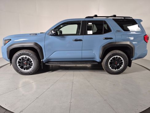 New 2026 Toyota 4Runner Limited AWD/4WD image 2