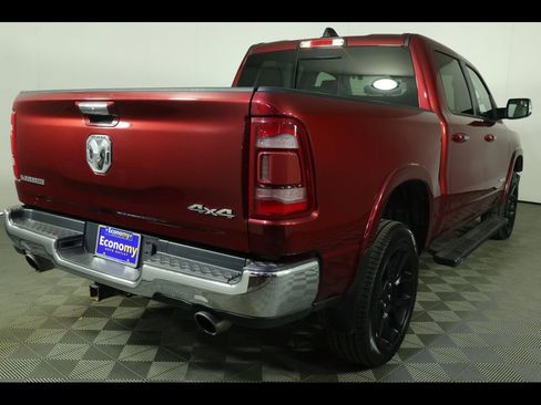 Used 2022 RAM 1500 Laramie AWD/4WD image 16