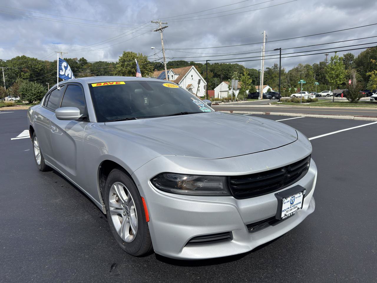 Used 2020 Dodge Charger SXT w/ Leather Interior Group RWD image 3
