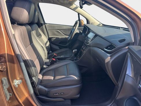 Used 2017 Buick Encore Essence FWD image 19