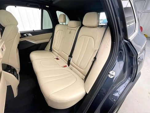Used 2022 BMW X5 xDrive45e image 20