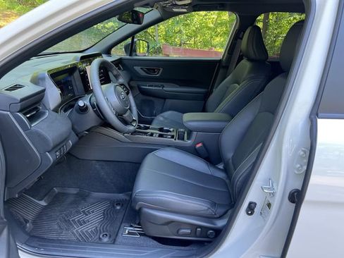 Used 2026 Subaru Outback Limited AWD/4WD image 9