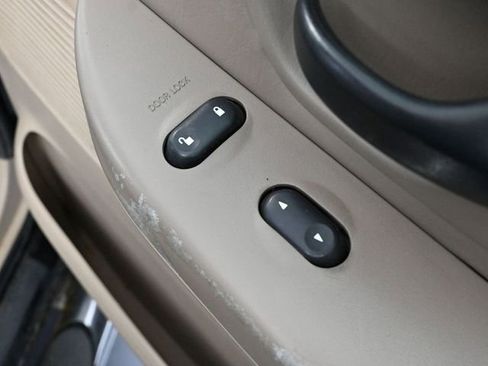 Used 2003 Ford F150 XLT image 40