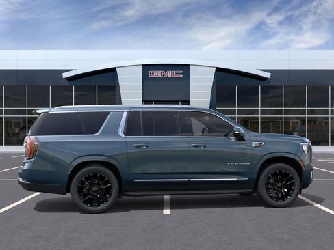 New 2026 GMC Yukon XL Elevation AWD/4WD image 6