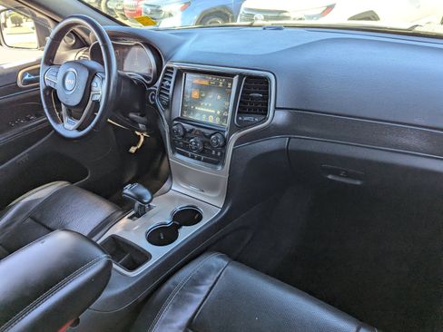 Used 2015 Jeep Grand Cherokee Limited w/ Luxury Group II image 12